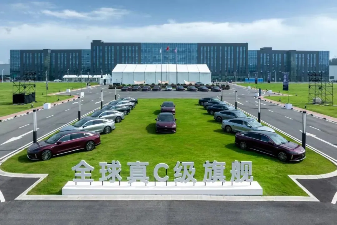 15.99萬元起售 全球真C級旗艦 風云A9L正式開啟預售