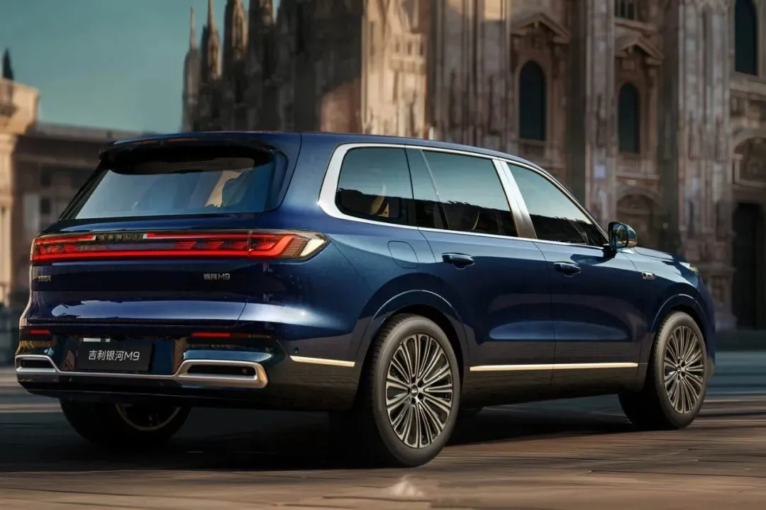 不到8萬買攬勝同款天地門,吉利造完攬勝又要造L9,還都不到30萬