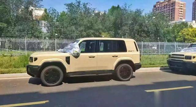 iCAR V27無(wú)偽裝實(shí)車曝光,20萬(wàn)級(jí)能否復(fù)刻“方盒子”神話?