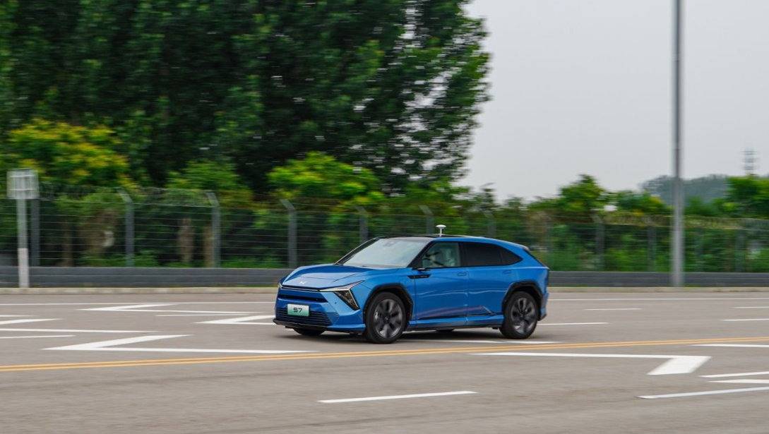 主流純電SUV大比拼,誰能通過“電車眩暈癥”大考驗?