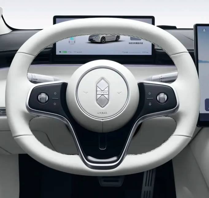 智界R7申報圖曝光,換裝新標,配置升級,續航與動力并進