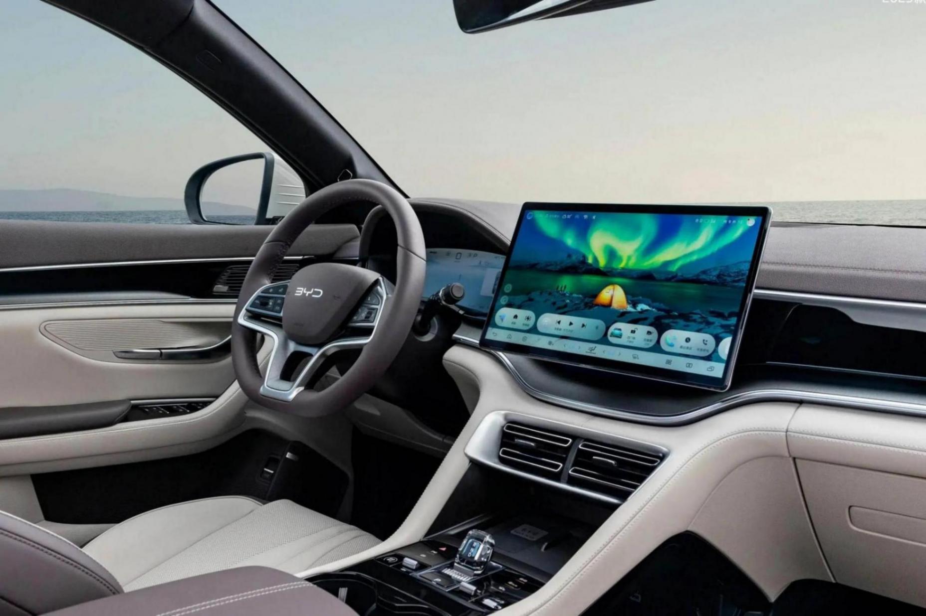 科技新貴VS傳統(tǒng)強(qiáng)者:26款零跑全新C11與宋PLUS,家用SUV怎么選?