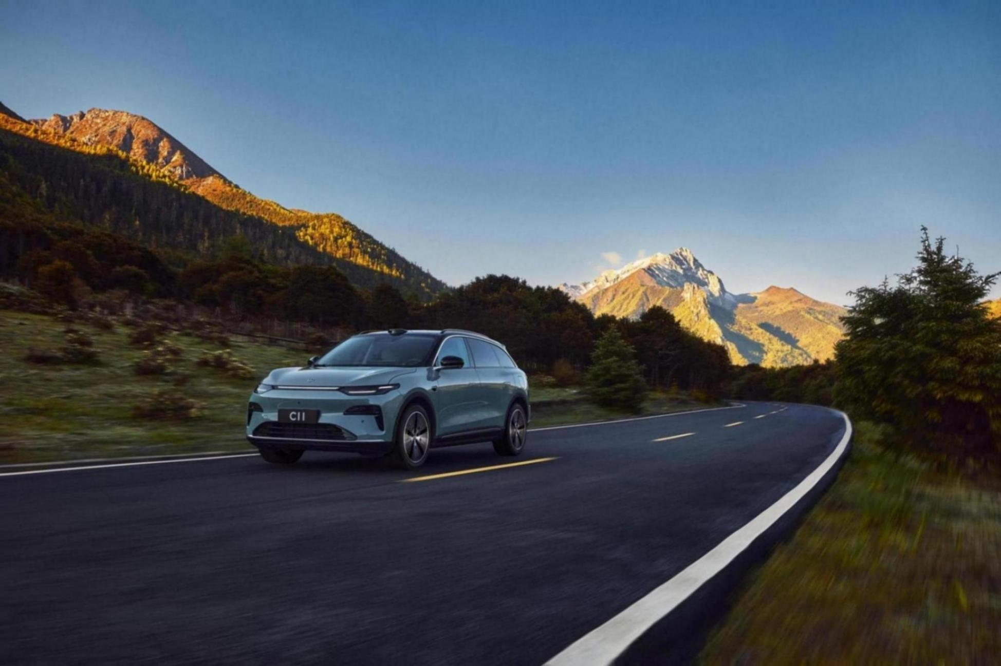 科技新貴VS傳統(tǒng)強(qiáng)者:26款零跑全新C11與宋PLUS,家用SUV怎么選?