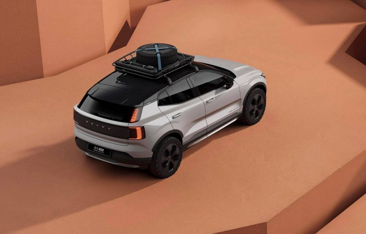 戶外范兒更足 沃爾沃EX30 Cross Country上市,售23.38萬