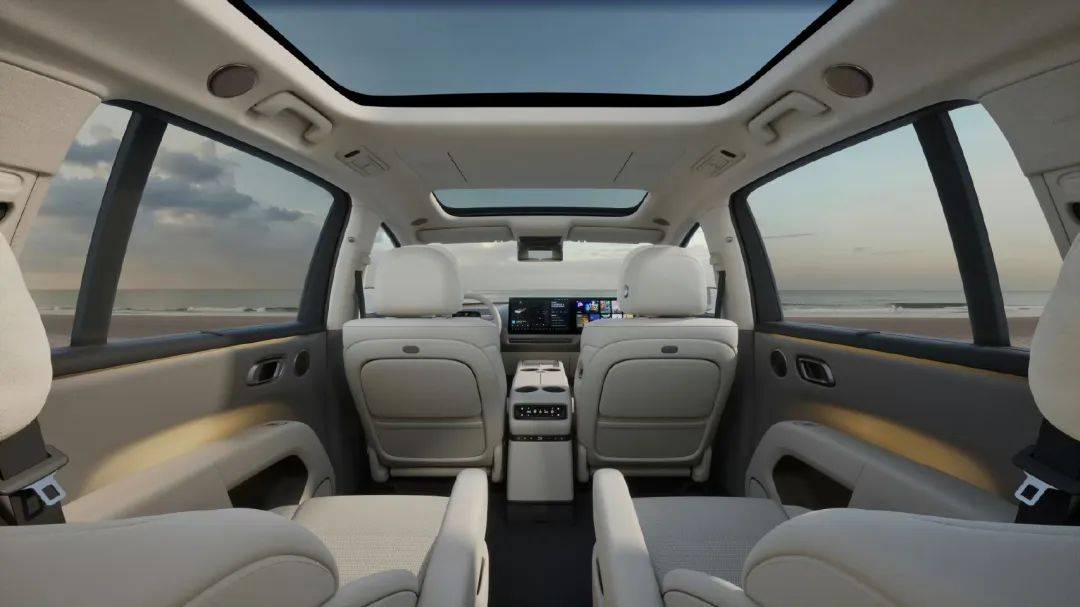 i8價格看齊L8,理想欲雙賽道通吃!蔚來出擊,稱L90頂配不超32萬