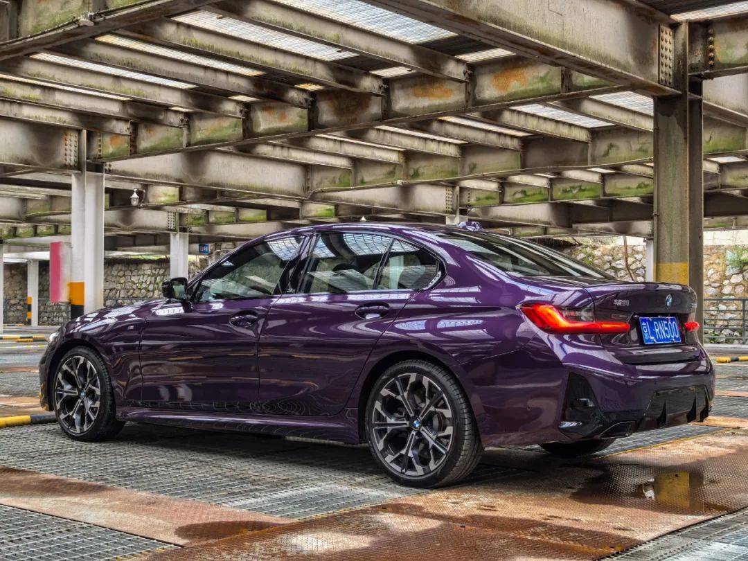碳纖維+閃電紫+全國限量1000臺,開完這款寶馬只想說:很開心很自信!