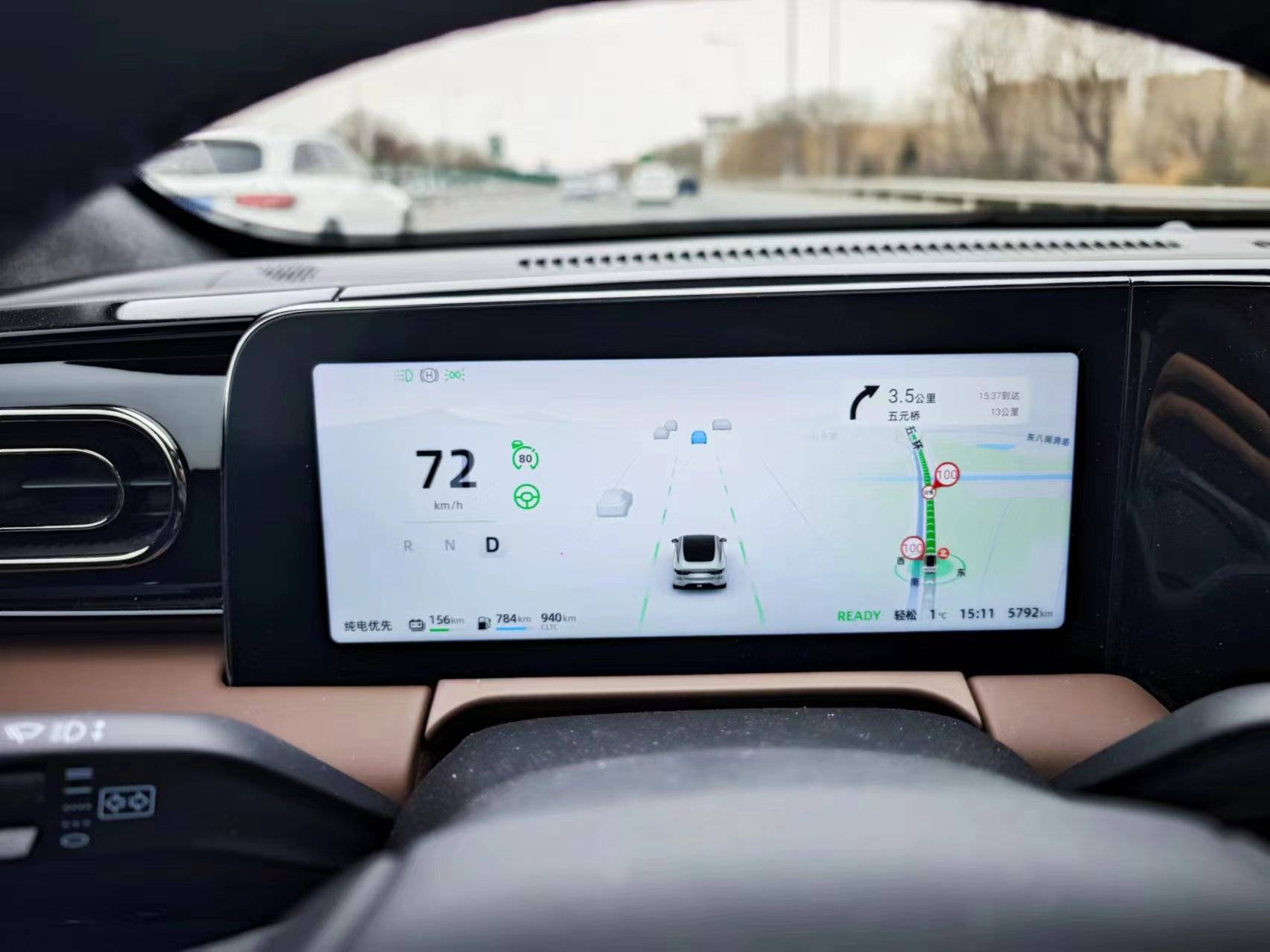 增程版純電續航冠軍,性價比超值的中大型家轎零跑C01