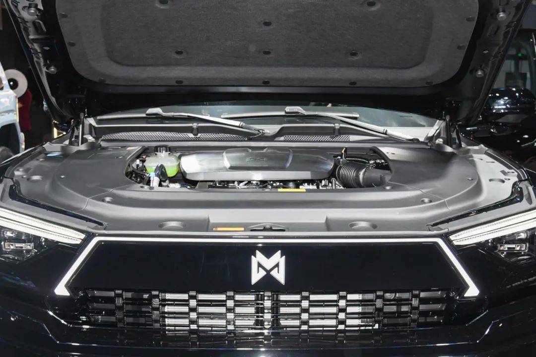 華為下場硬派越野:坦克500首次遇到勁敵