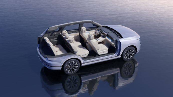 山海L7 PLUS:32變電動七座+智能雙冰箱,家庭出行“全能答案”?