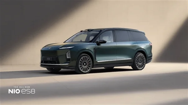 行業(yè)首創(chuàng)900V高壓架構(gòu)!全新蔚來ES8零百加速3.97秒 行業(yè)首創(chuàng)900V高壓架構(gòu)!全新蔚來ES8零百加速3.97秒